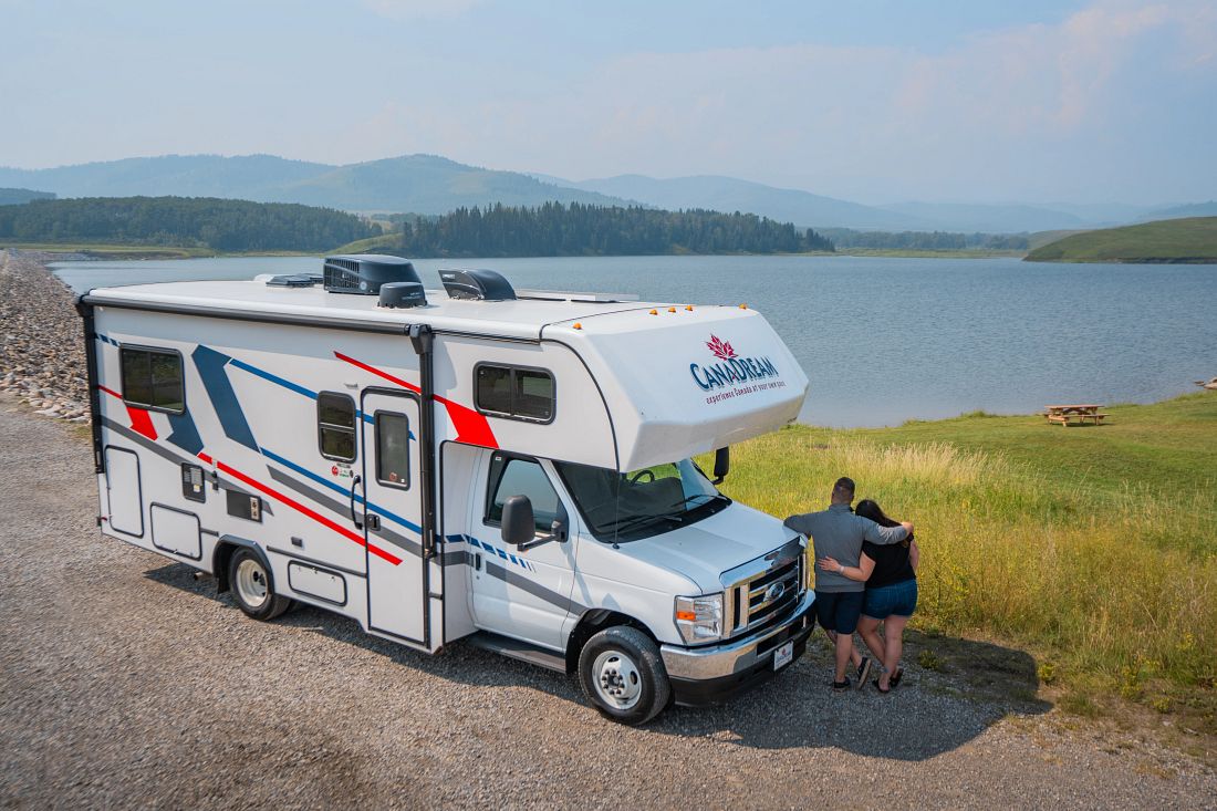 CanaDream Compact Motorhome MHC | Campers Canada