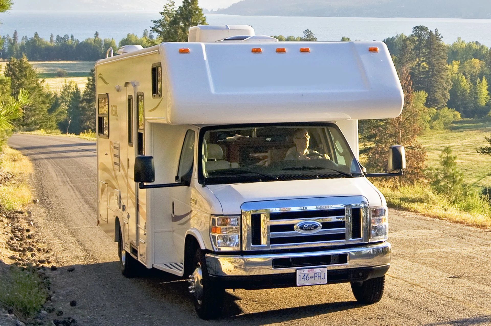 Owasco The Deer camper | Campers Canada