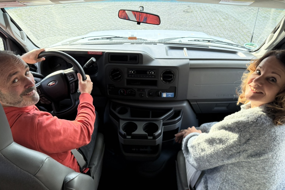 Peter en Karin in Fraserway camper | Campers Canada