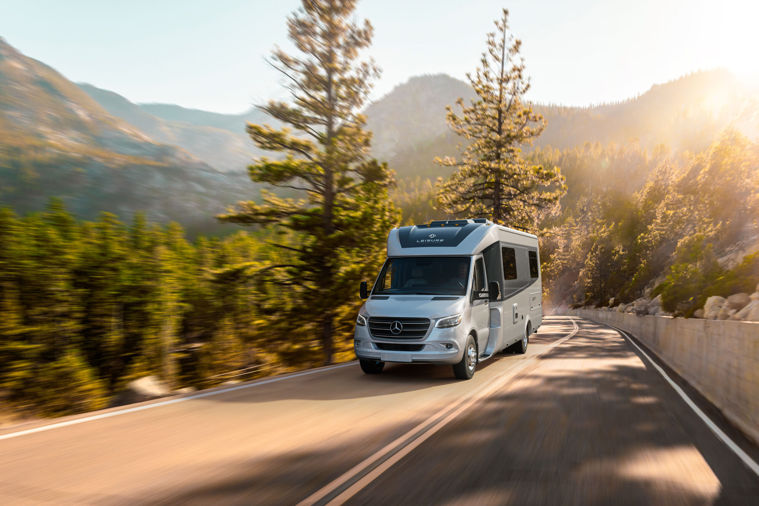 Fraserway Class B+ Premium - omgeving foto 2 | Campers Canada