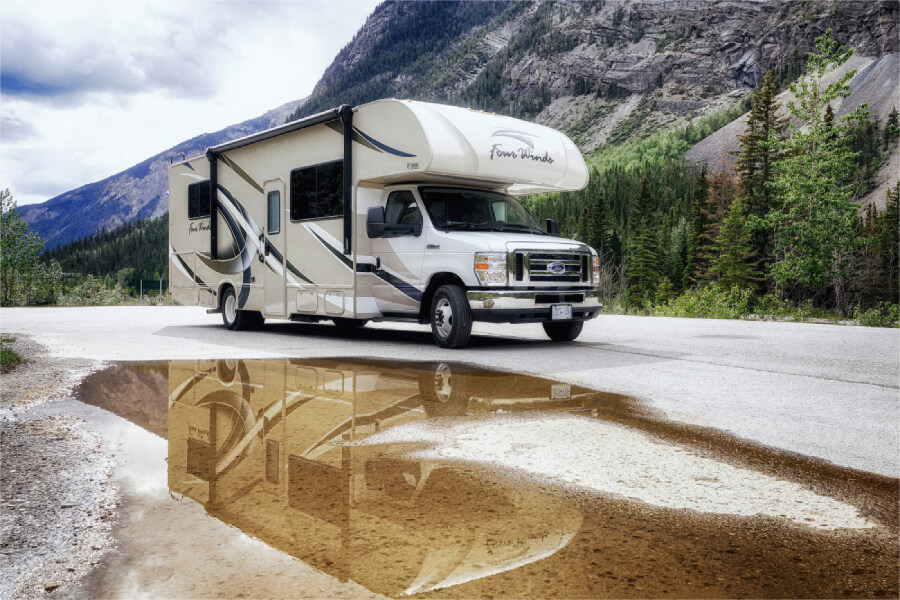 Fraserway C-XLarge Motorhome roadtrip bergen | Campers Canada